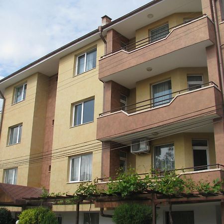 Hotel Sunrise Равда Екстер'єр фото