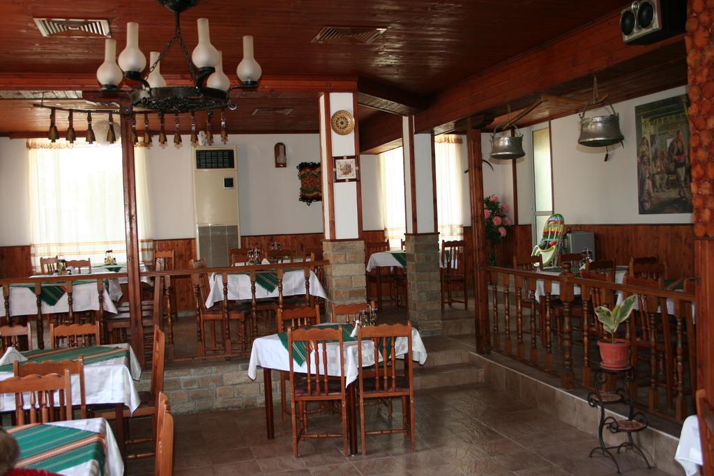 Hotel Sunrise Равда Екстер'єр фото