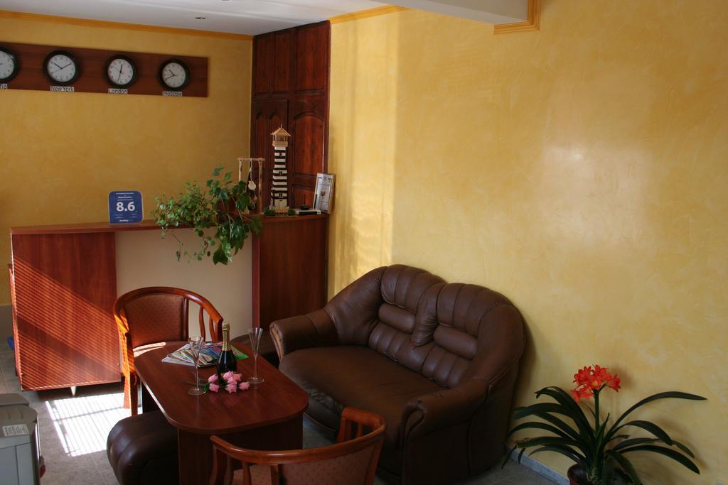 Hotel Sunrise Равда Екстер'єр фото